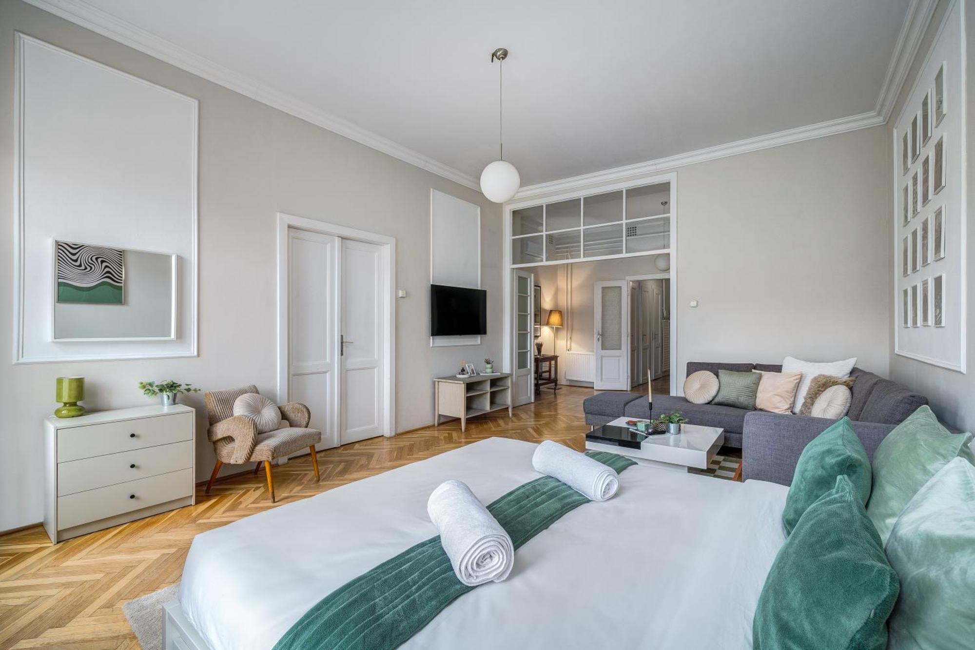 Jokai Hideaway Apartment Budapest Exterior photo